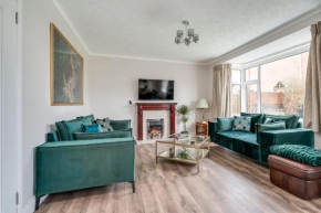 Cavehill View. An elegant 4 bedroom detached house. Your perfect Belfast retreat!